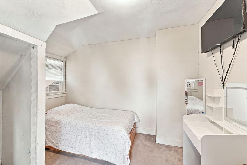 330 Waterman Avenue Property Photo 41