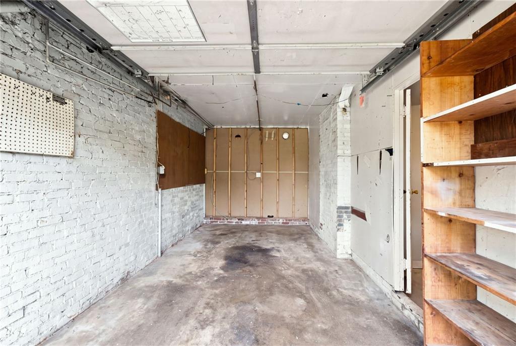 330 Waterman Avenue Property Photo 43