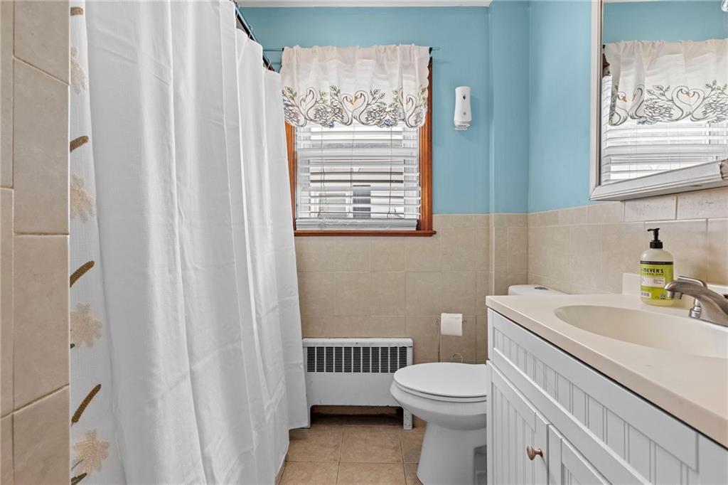 734 River Avenue Property Photo 9