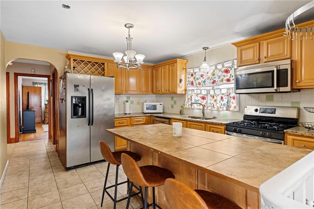 734 River Avenue Property Photo 13