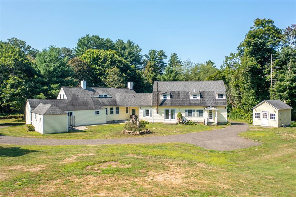 1530 Hartford Pike Property Photo 1