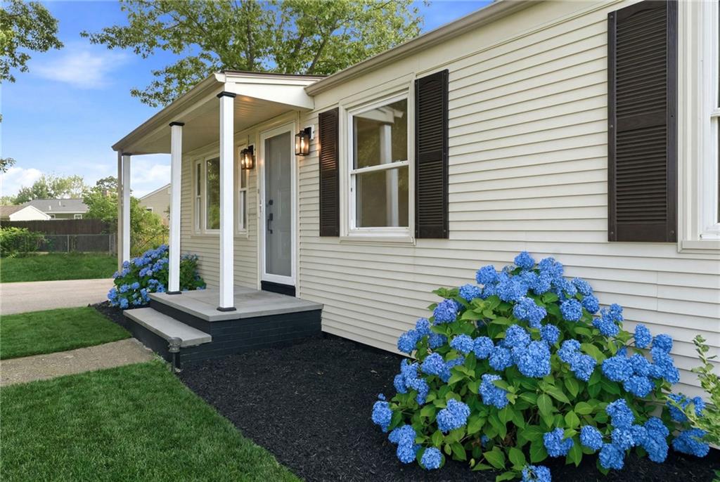 28 Plain Street Property Photo 6