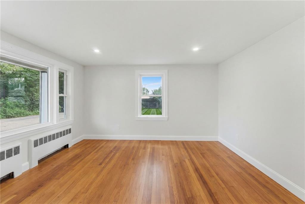 28 Plain Street Property Photo 15