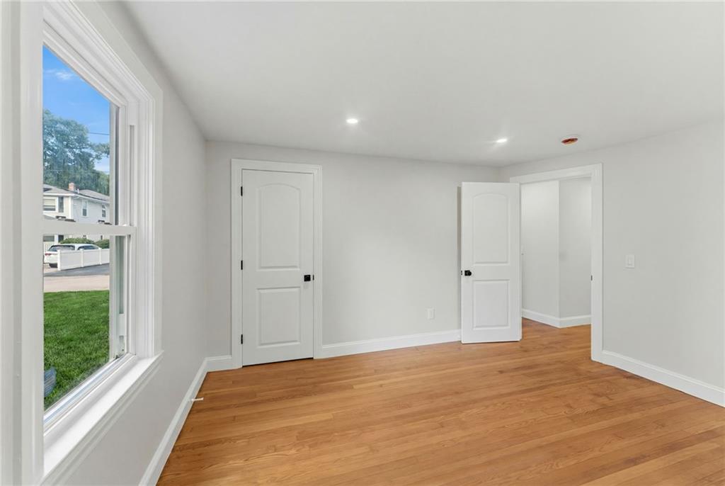 28 Plain Street Property Photo 22