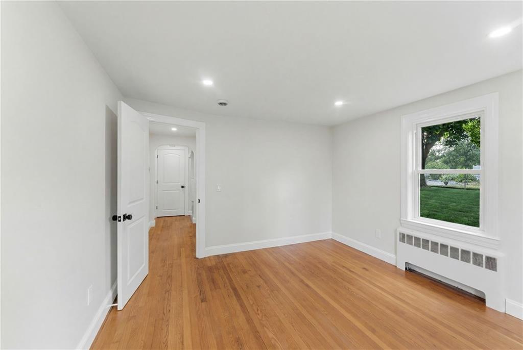 28 Plain Street Property Photo 23