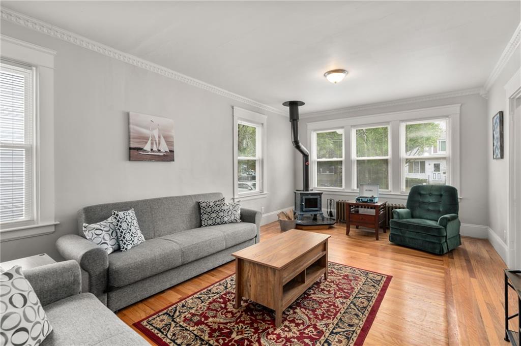 725 River Avenue Property Photo 1