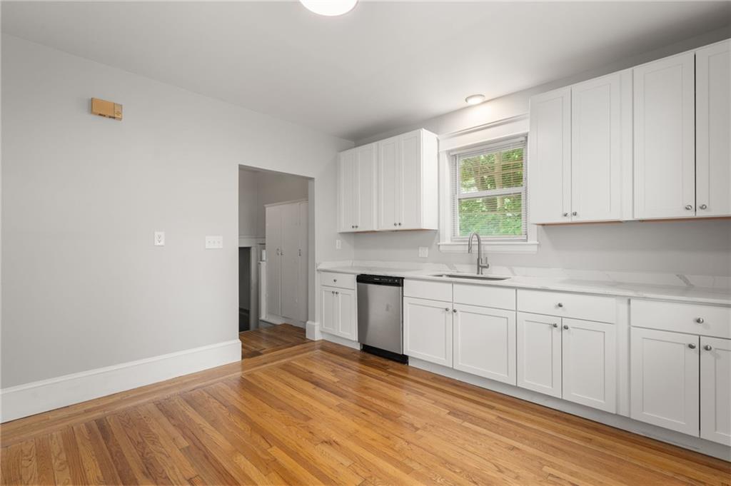 725 River Avenue Property Photo 7