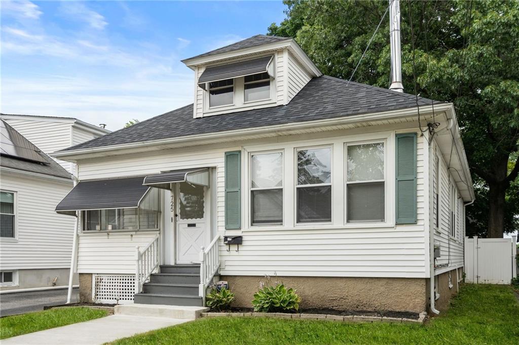 725 River Avenue Property Photo 16