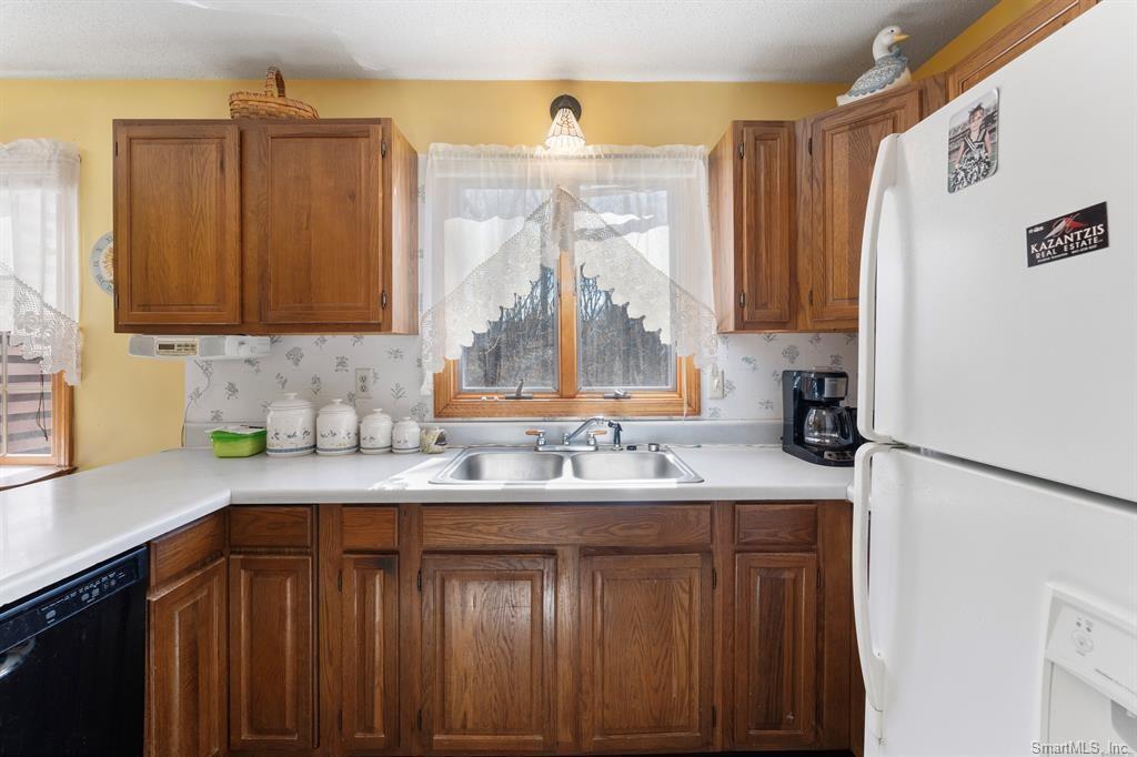 41 Margaret Henry Road Property Photo 6