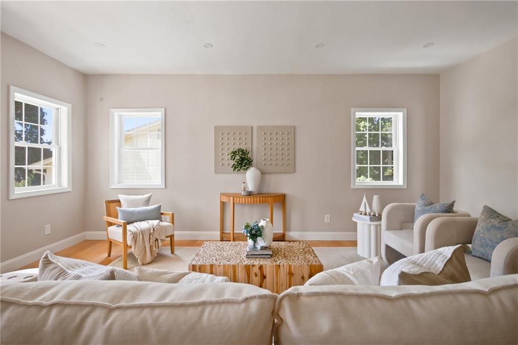 11 Juniper Street Property Photo 7