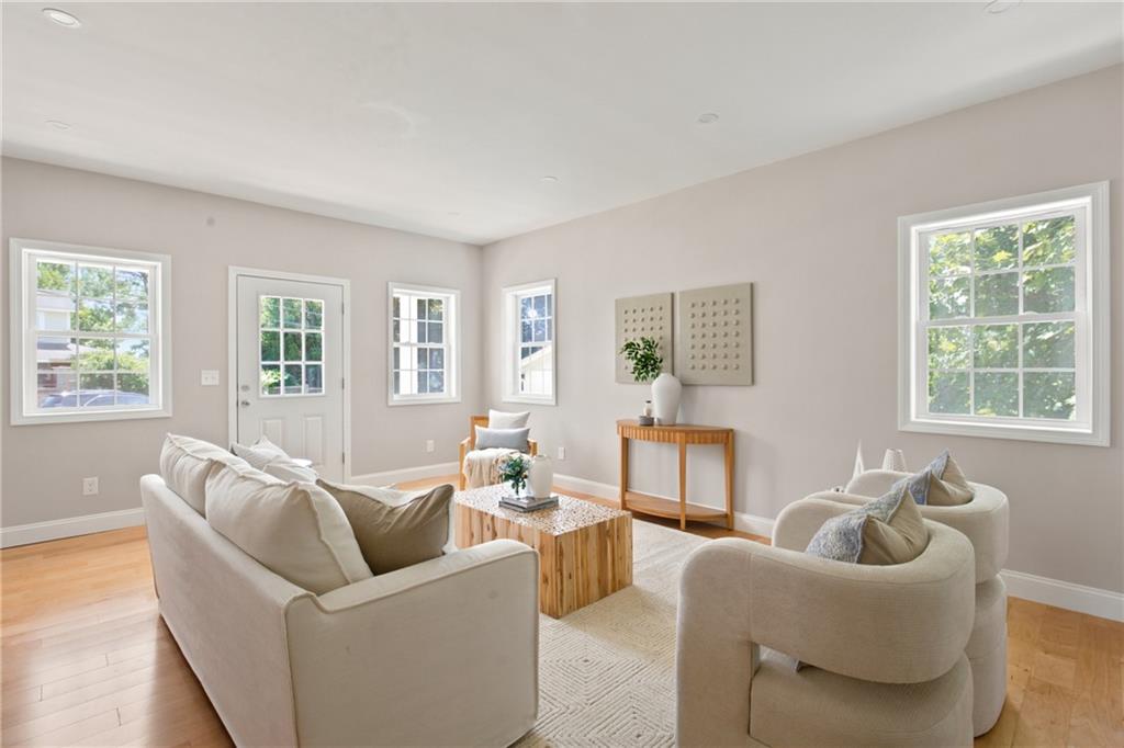 11 Juniper Street Property Photo 8