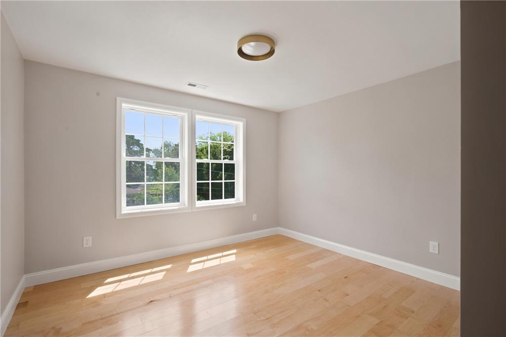 11 Juniper Street Property Photo 30