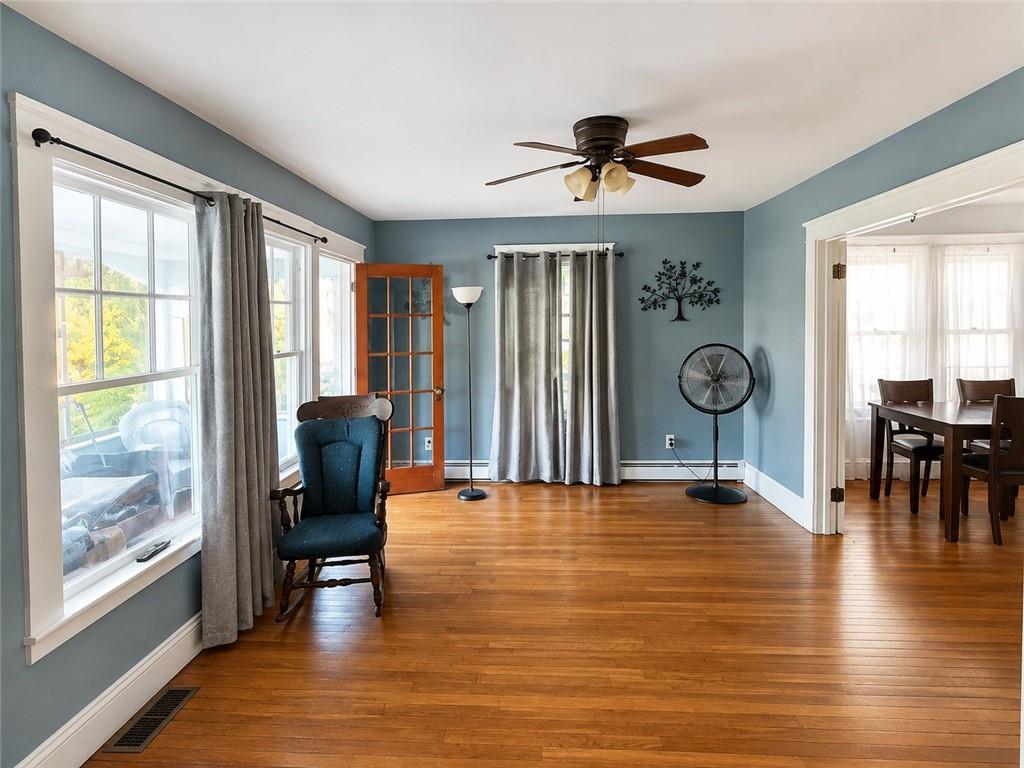 186 Warwick Avenue Property Photo 3