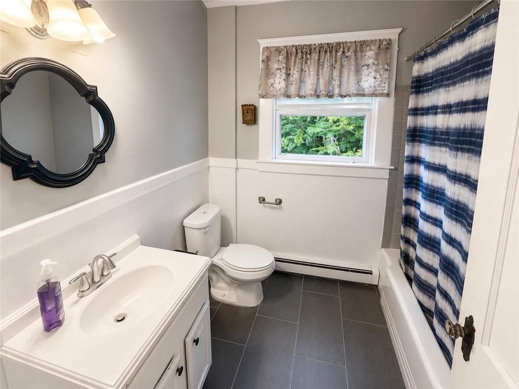 186 Warwick Avenue Property Photo 8