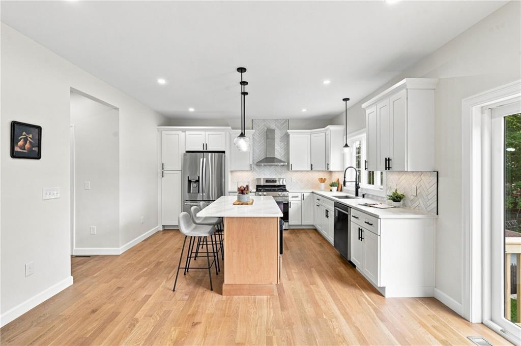 50 Planet Avenue Property Photo 4