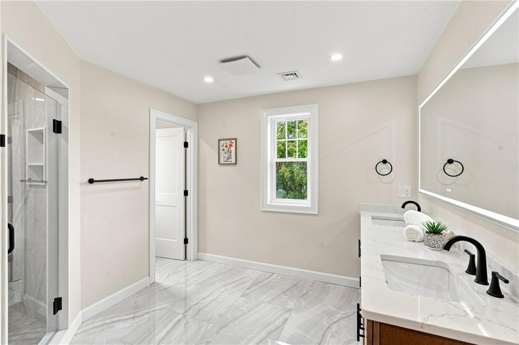 50 Planet Avenue Property Photo 24