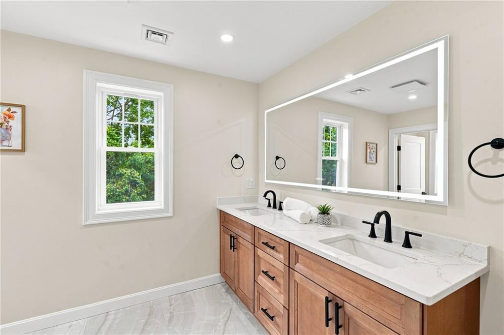 50 Planet Avenue Property Photo 25