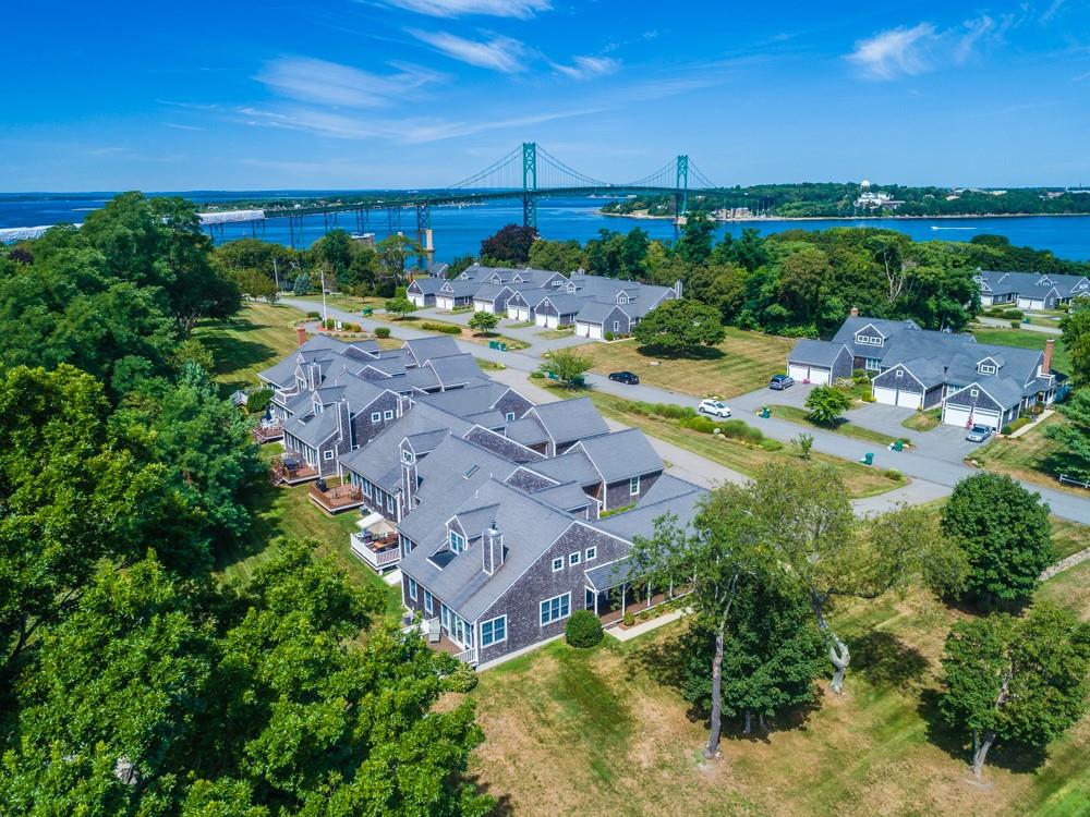 243 Ferry Landing Circle Circle Unit 12 B Property Photo 3