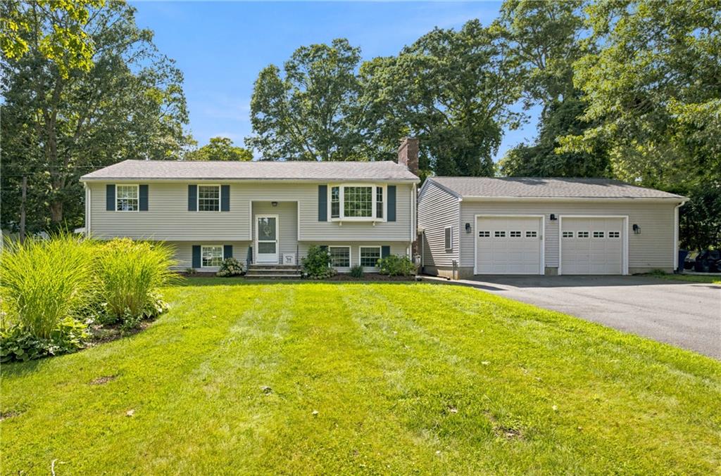 19 Sawdy Pond Avenue Property Photo 1