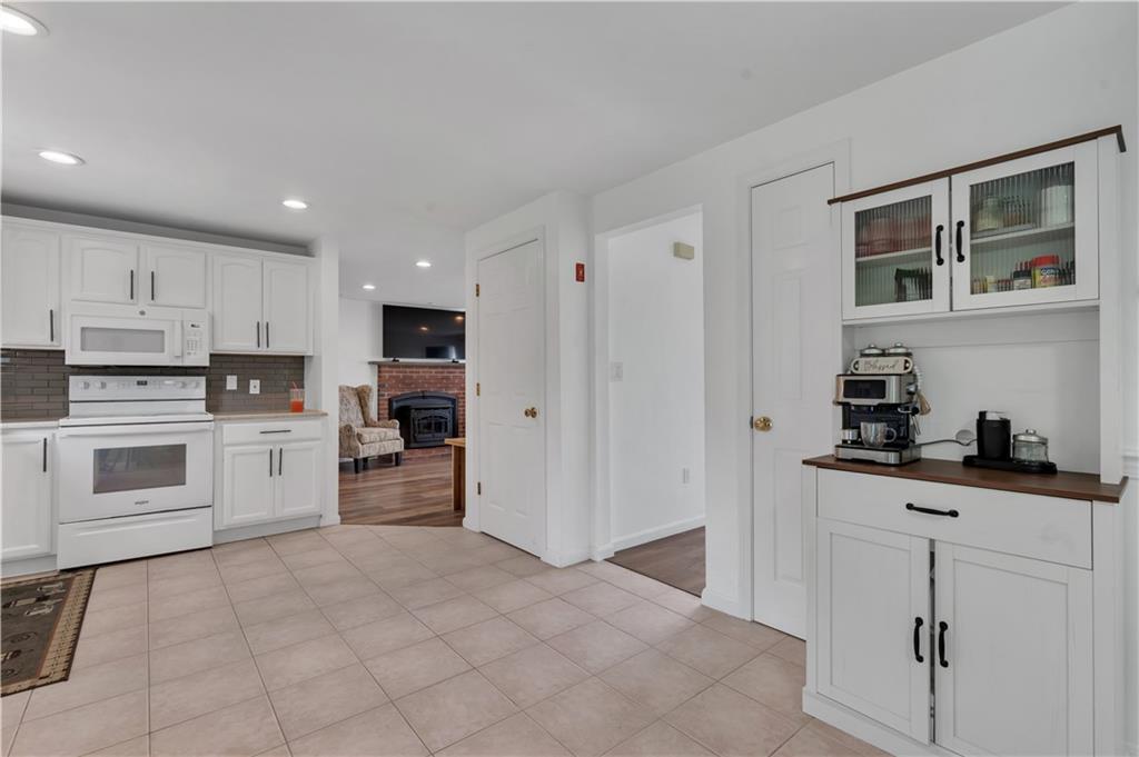 6 Fleuette Drive Property Photo 7