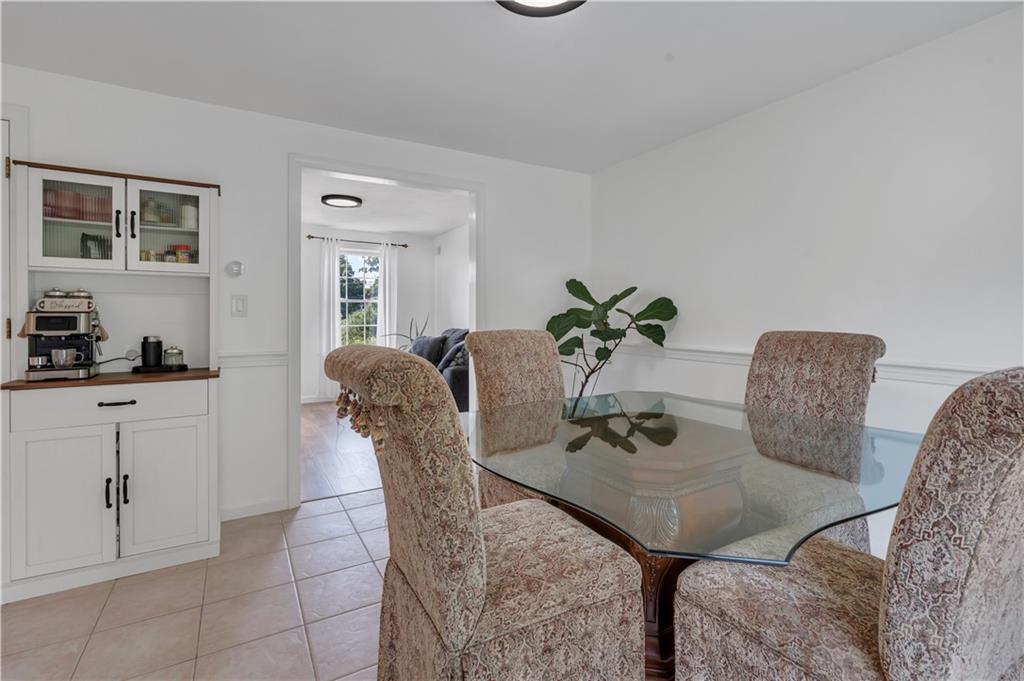 6 Fleuette Drive Property Photo 8