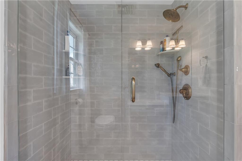 6 Fleuette Drive Property Photo 19