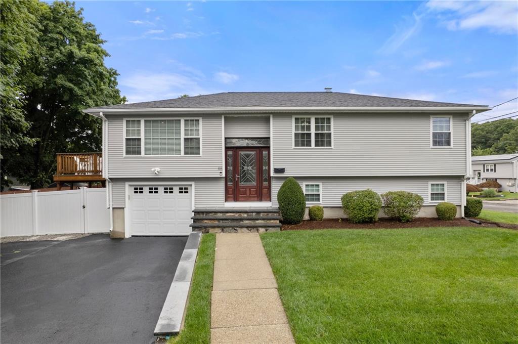 88 Locust Avenue Property Photo 1