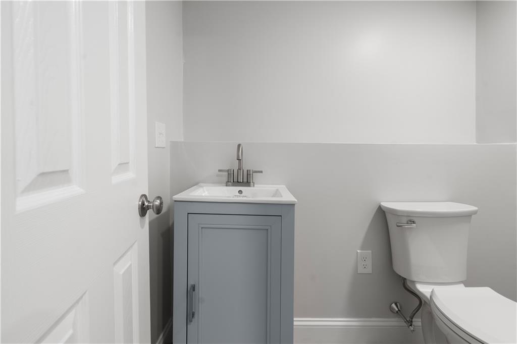 88 Locust Avenue Property Photo 29