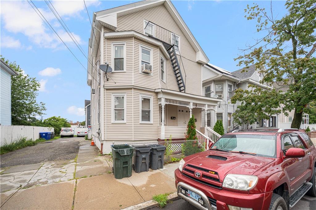 141 Burnett Street Property Photo 2