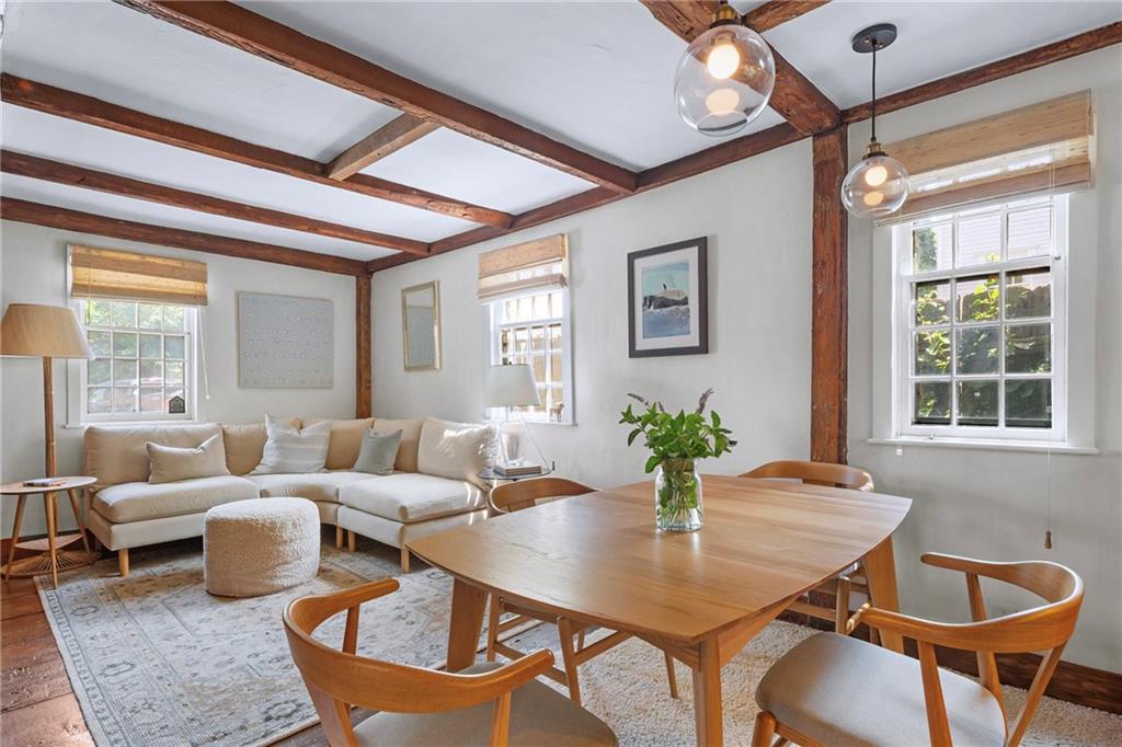 27 William Street Property Photo 9