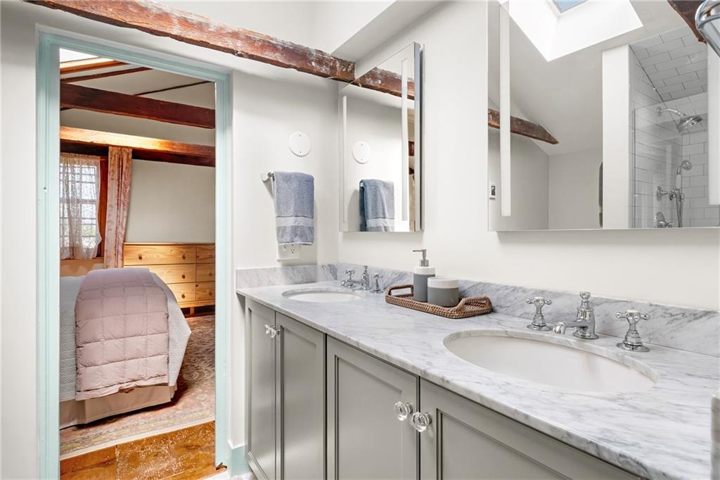 27 William Street Property Photo 23
