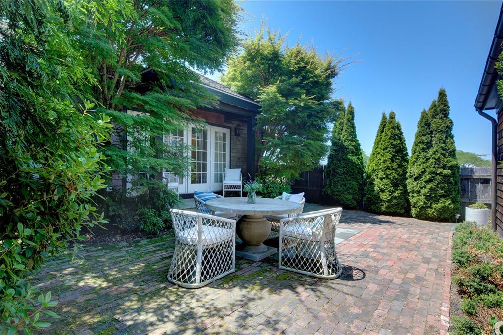 27 William Street Property Photo 28
