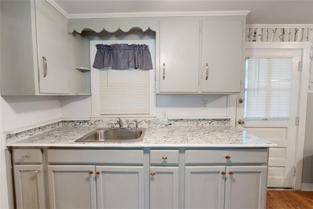 21 Narragansett Road Property Photo 6
