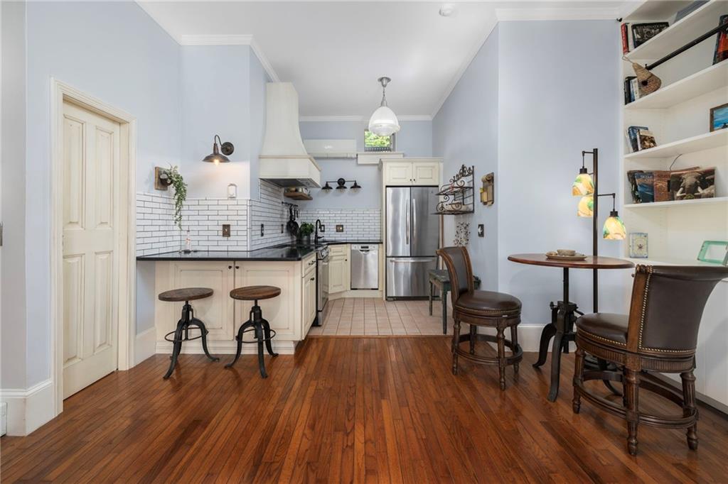 78 Coggeshall Avenue Unit 3 Property Photo 10
