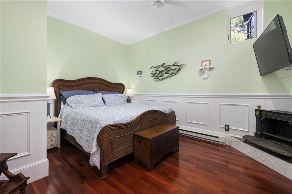 78 Coggeshall Avenue Unit 3 Property Photo 16