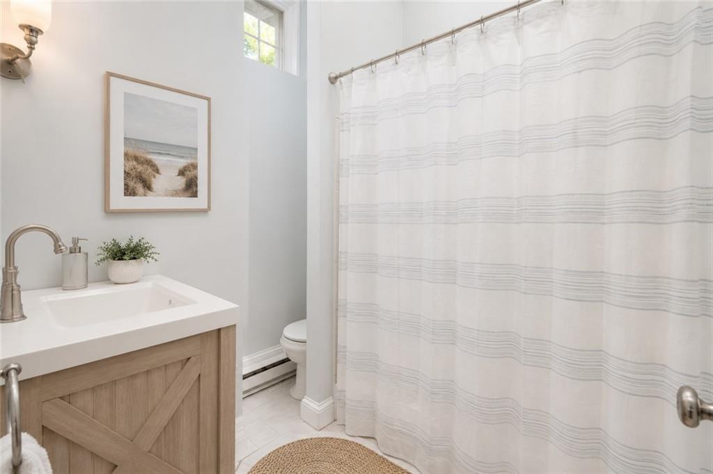 78 Coggeshall Avenue Unit 3 Property Photo 20