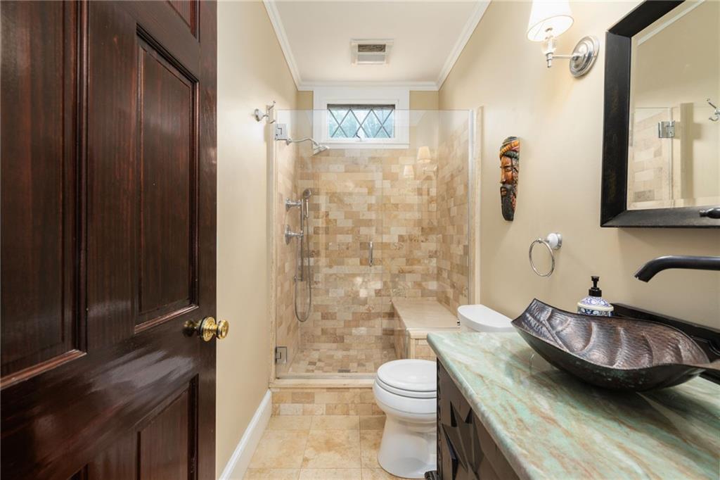 78 Coggeshall Avenue Unit 3 Property Photo 25