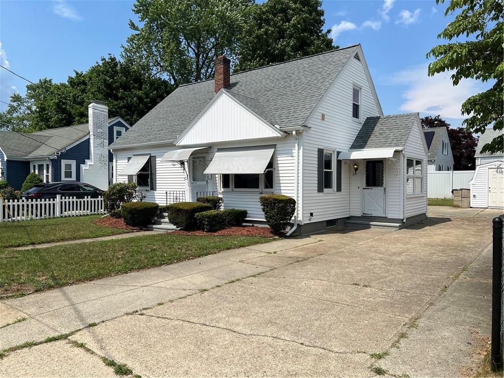 181 Fiat Avenue Property Photo 3