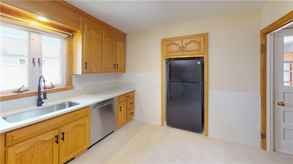 181 Fiat Avenue Property Photo 7