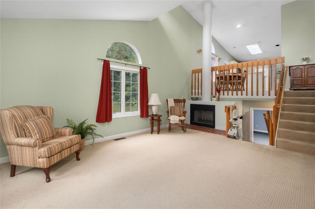 24 White Birch Court Property Photo 5