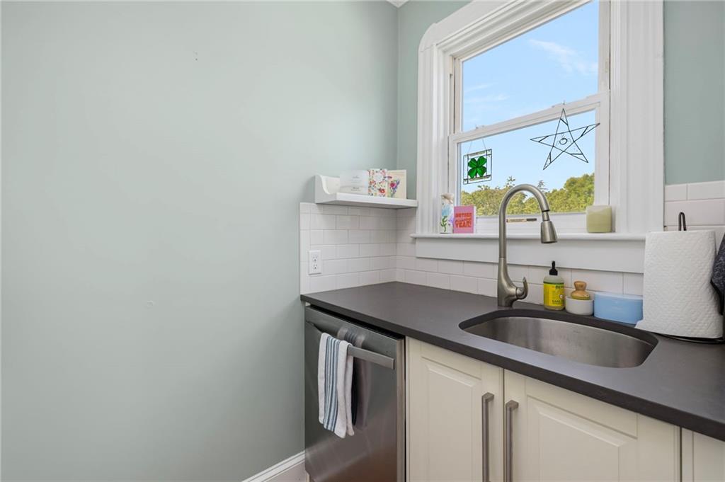 843 Hope Street Unit 3 Property Photo 15