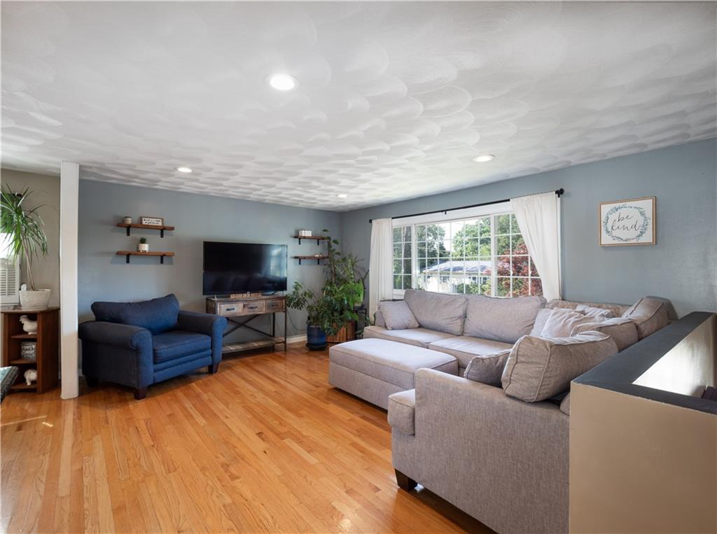 150 Acorn Lane Property Photo 9