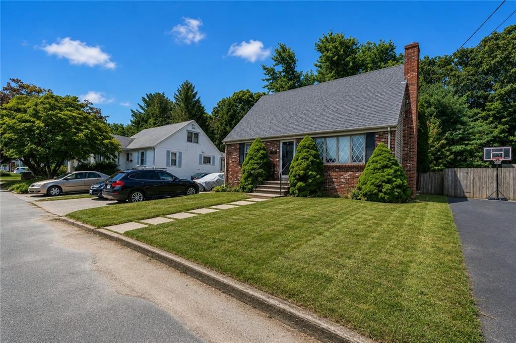 24 Alden Street Property Photo 2