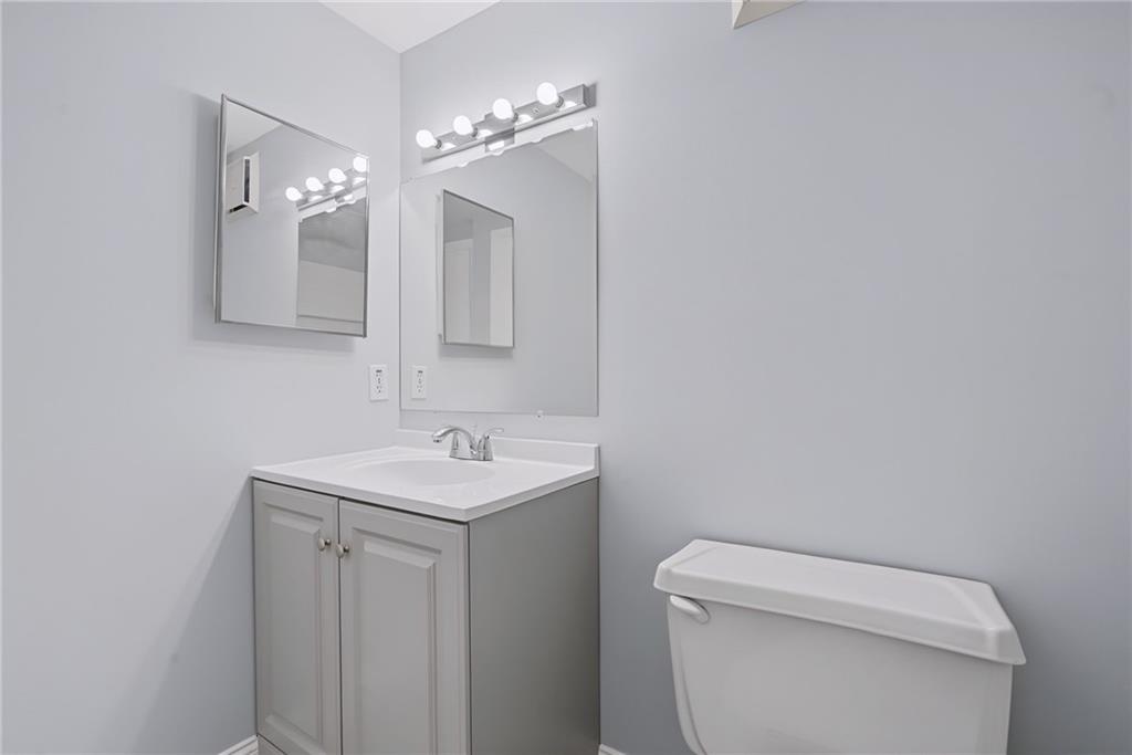 650 East Greenwich Avenue Unit 7-207 Property Photo 17