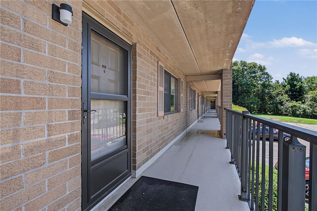 650 East Greenwich Avenue Unit 7-207 Property Photo 30