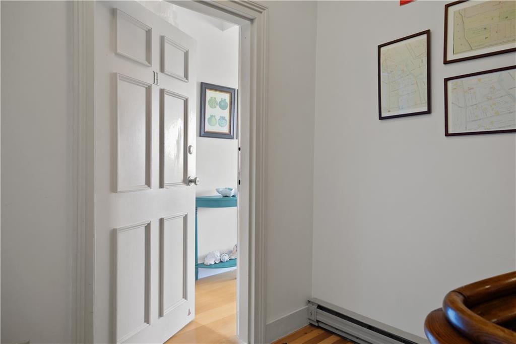 35 Chastellux Avenue Unit H Property Photo 6
