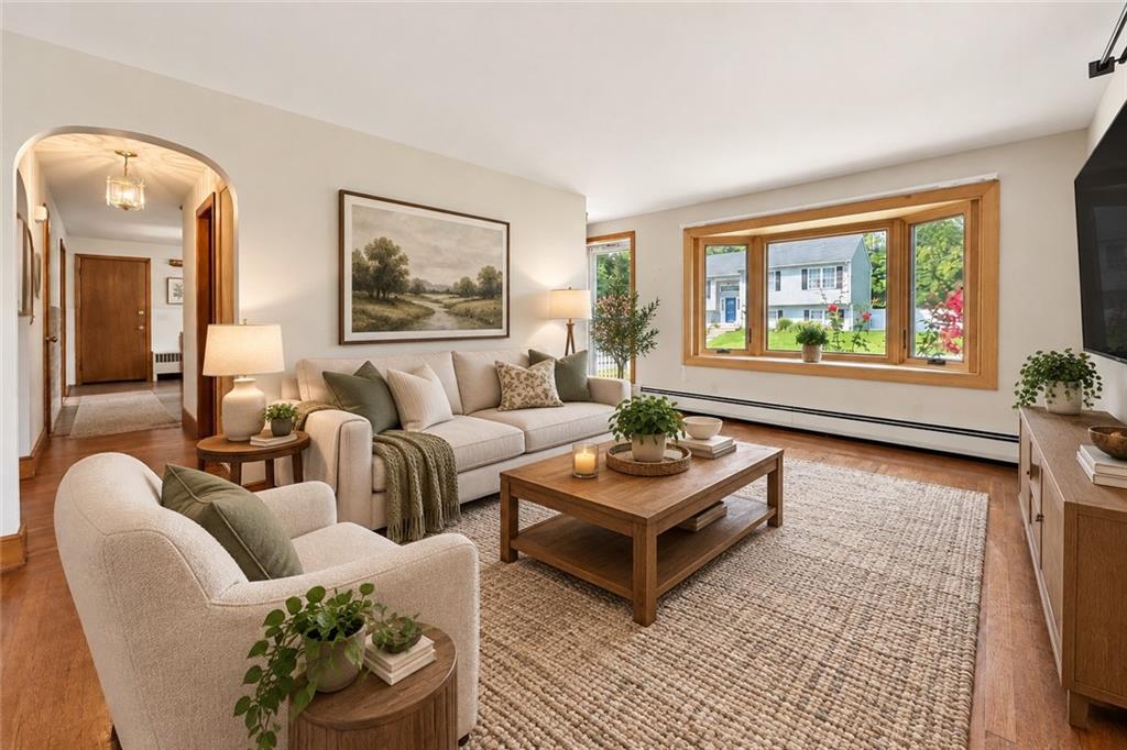 156 Pawtuxet Terrace Property Photo 8