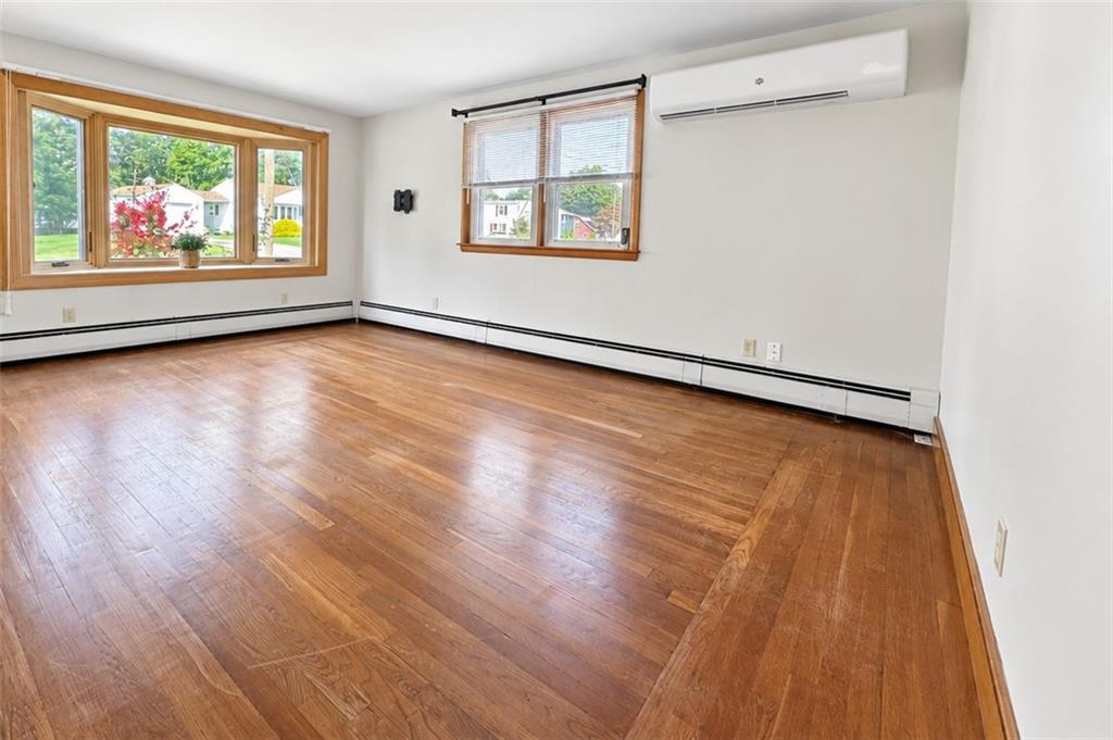 156 Pawtuxet Terrace Property Photo 10