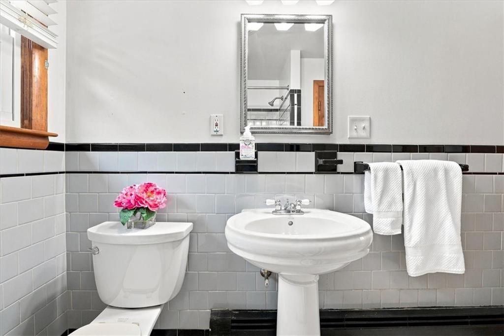 156 Pawtuxet Terrace Property Photo 14