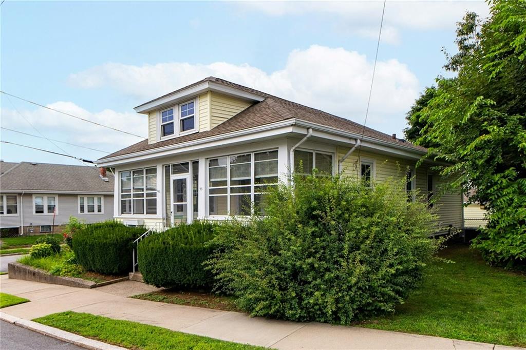 95 Basswood Avenue Property Photo 3